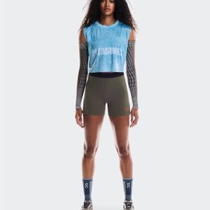 On x Pleasures x The Loop Running Race Crop